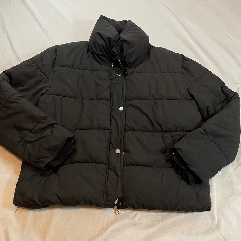 Atmosphere Women Black Puffer Jacket Size 12 USA Funnel Neck Quilted Coat Padded